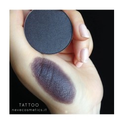 neve cosmetics  Ombretto Grigio Viola - Tattoo  Ombretti