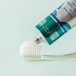 officina naturae  Dentifricio alla Menta  Dentifrici