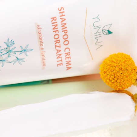 yuniwa cosmetics  Shampoo Crema Rinforzante - Travel Size 50 ml  Scrub e lavaggi alternativi
