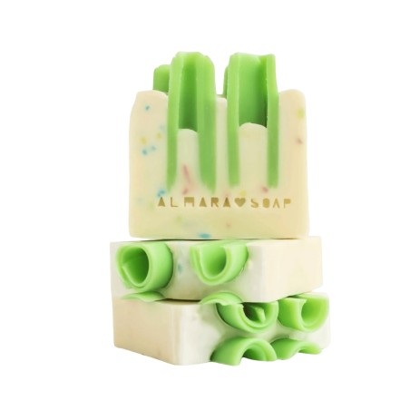 almara soap  Confetti and Bubbles – Sapone artigianale al profumo di arancia e champagne  Saponi